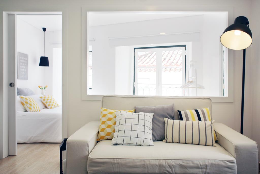 Alfama Rose Apartment - Eletrico Lisbon Luaran gambar