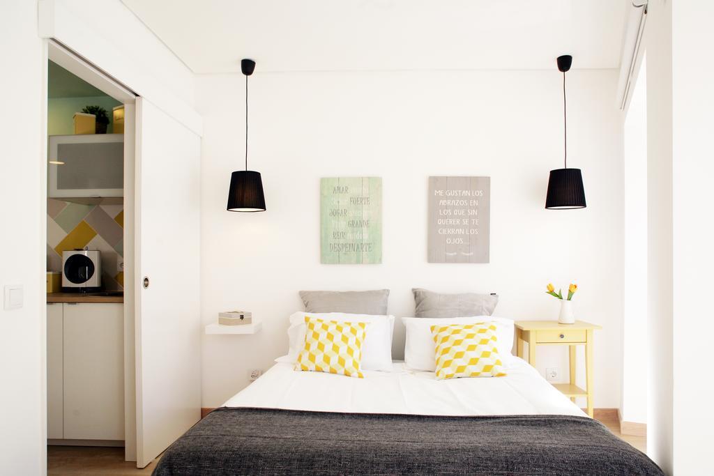 Alfama Rose Apartment - Eletrico Lisbon Luaran gambar